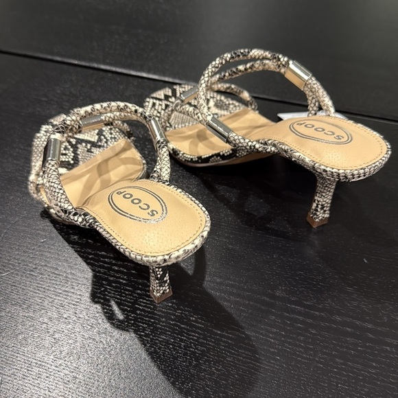 Scoop Women’s Stiletto Hardware Open Toed Heels - Size 7 - Picture 3 of 9